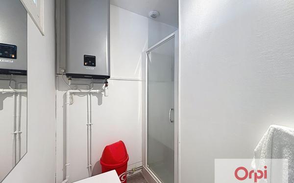 Appartement à louer    2 pièces • 44 m2 Commentry