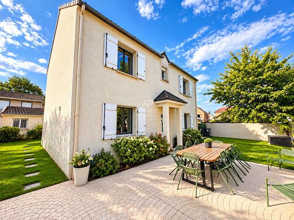 Maison Conflans Sainte Honorine 7 pièce(s) 118 m2 495 000 € **  - Référence  8302