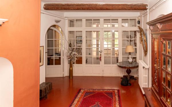 Maison à vendre    10 pièces • 310 m2 La Seyne-sur-Mer