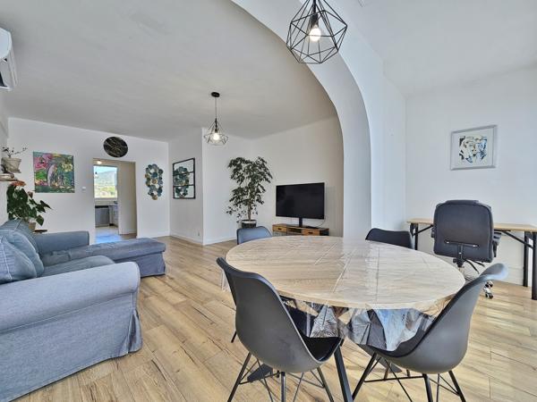 AJACCIO Montée Saint Jean - Spacieux T4 rénové Ajaccio (20090)