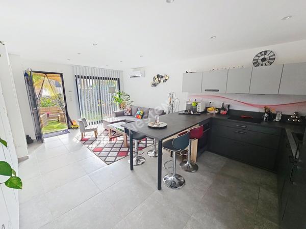 Maison Six Fours Les Plages de 3 pièces - Les Puérats