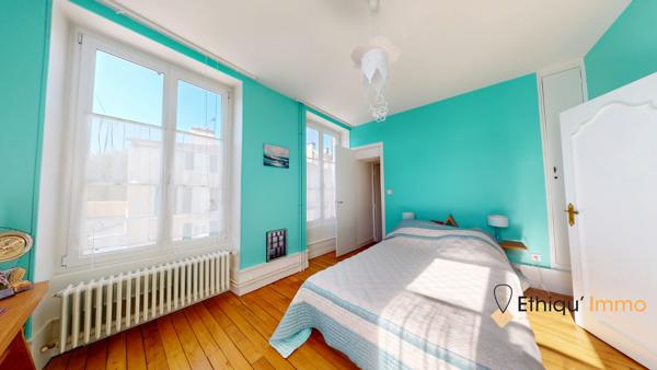 maison de maître rénovée en plein coeur de bar-sur-aube