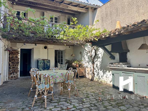 Maison La Couarde Sur Mer 8 pièce(s) 227 m2