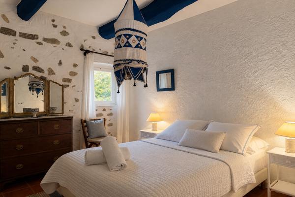 Vente Maison de luxe Uzès 6 Pièces 170 m²