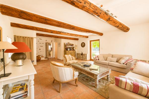 Vente Maison de luxe Uzès 6 Pièces 170 m²