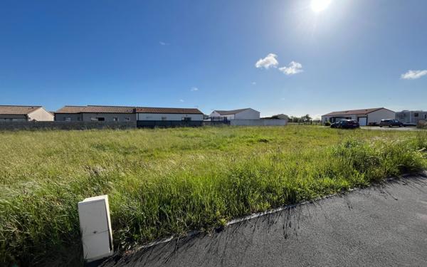 Terrain à vendre    Étaules