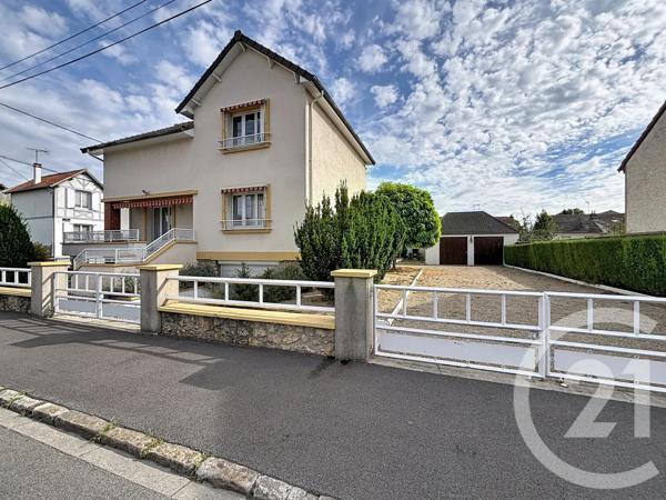 Appartement à vendre  6 pièces - 143 m 2   COMPIEGNE  - 60