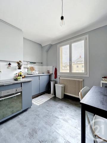 Appartement à vendre  6 pièces - 143 m 2   COMPIEGNE  - 60