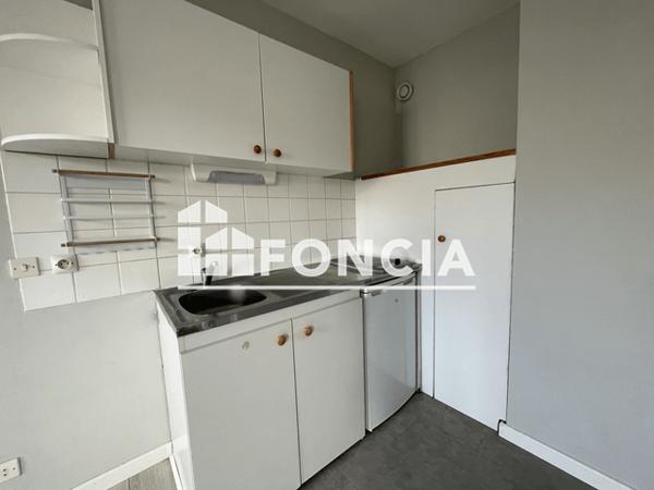 Location Studio 30.52 m² - 20 BD BIGO DANEL Lille 59000