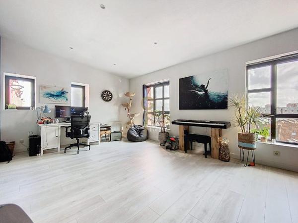 Loft Roubaix Secteur Autres villes du Nord 82 m²