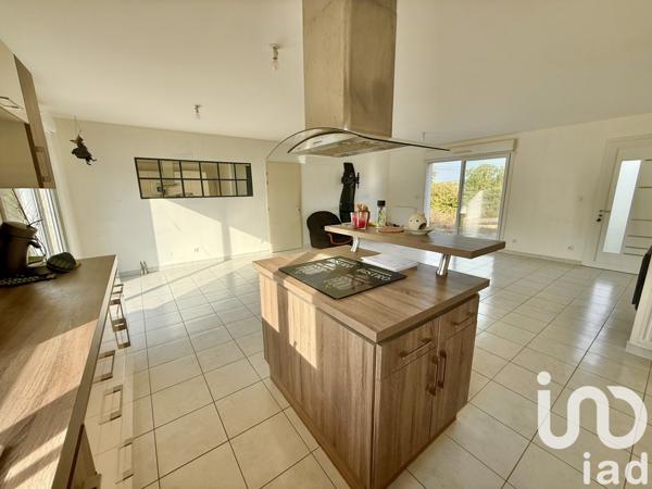 Maison à vendre 7 pièces 122 m² Châteauneuf-Val-de-Bargis