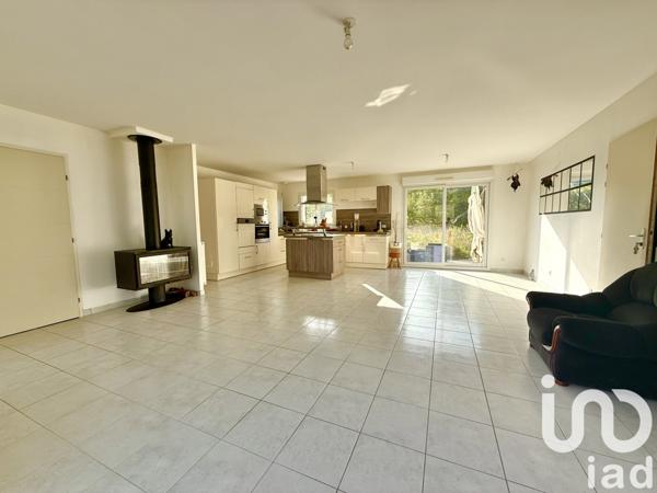 Maison à vendre 7 pièces 122 m² Châteauneuf-Val-de-Bargis