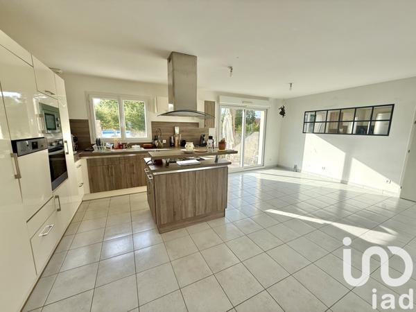 Maison à vendre 7 pièces 122 m² Châteauneuf-Val-de-Bargis