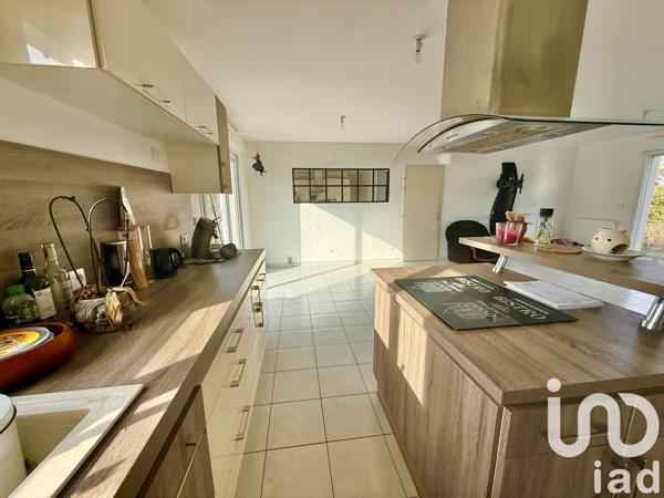 Maison à vendre 7 pièces 122 m² Châteauneuf-Val-de-Bargis