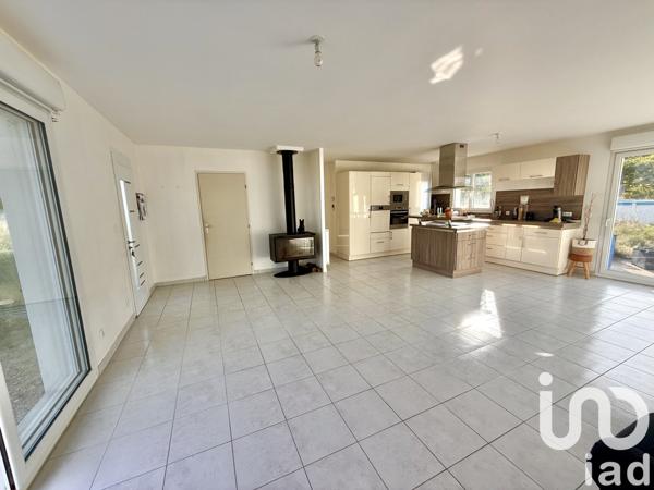 Maison à vendre 7 pièces 122 m² Châteauneuf-Val-de-Bargis