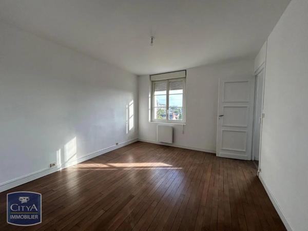 Appartement à louer 3 pièces 73.32m² Châtellerault (86100)