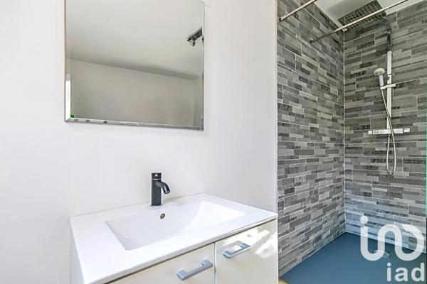 House for sale 5 rooms 112 m² Rosny-sous-Bois