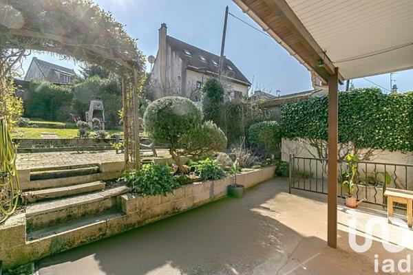 House for sale 5 rooms 112 m² Rosny-sous-Bois