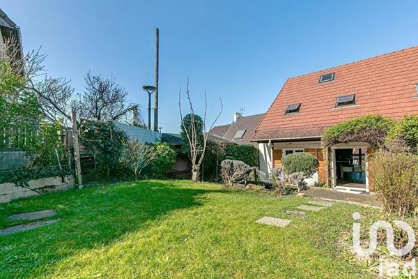 House for sale 5 rooms 112 m² Rosny-sous-Bois