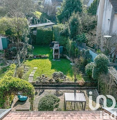 House for sale 5 rooms 112 m² Rosny-sous-Bois