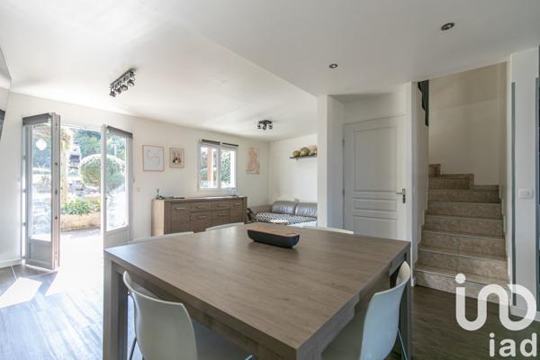 House for sale 5 rooms 112 m² Rosny-sous-Bois