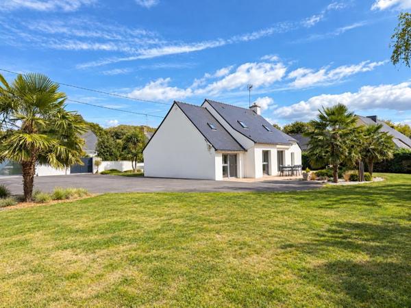 Maison à Elven, 56250 - 9 pièces 140m²