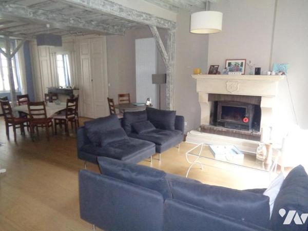 Maison en centre ville de 216 m² habitable 