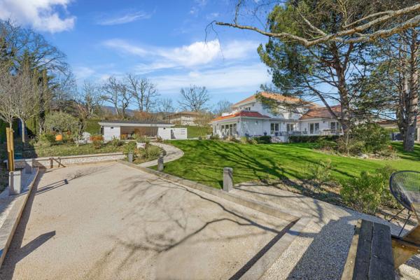 Vente Maison de luxe Divonne-les-Bains 9 Pièces 364 m²