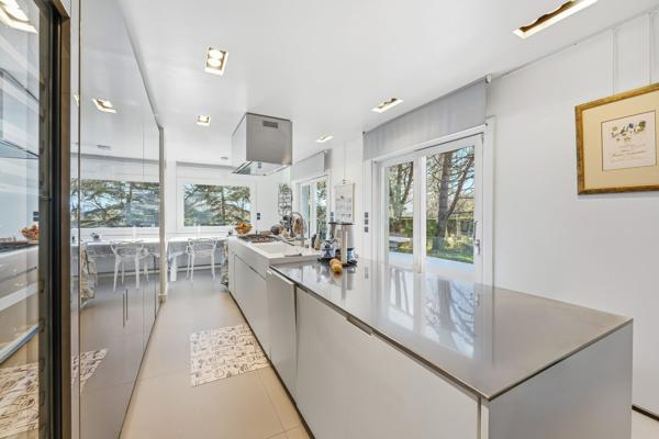 Vente Maison de luxe Divonne-les-Bains 9 Pièces 364 m²