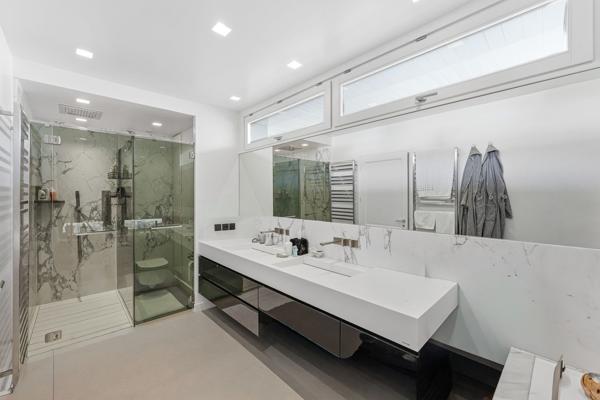 Vente Maison de luxe Divonne-les-Bains 9 Pièces 364 m²