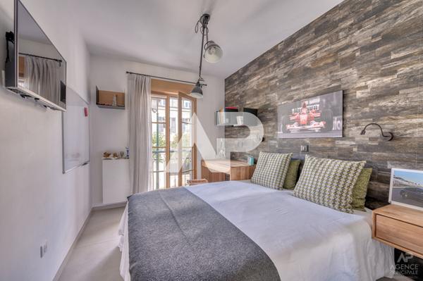 Maison Rueil Malmaison 5 pièce(s) 96 m2 €880 000 **  - Référence  19605