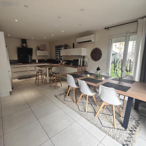 Maison à vendre à Miribel dans l'Ain (01700), ref : 01073-93