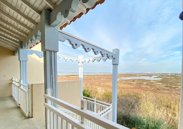 Palavas-les-Flots (34250) Palavas les flots T2 + mezzanine 59 m2 utiles- Résidence sécurisée avec piscine