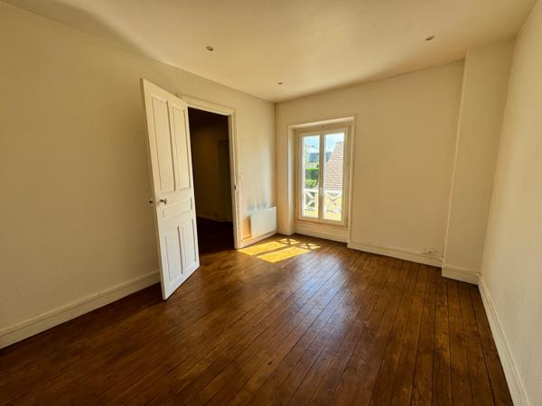 Appartement à lamorlaye avec jardin