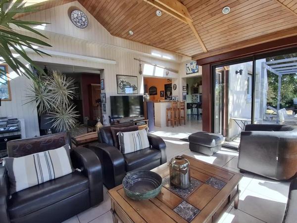 Achat - Maison Pontivy 56300 7 pièces 160 m 2 2206 m 2