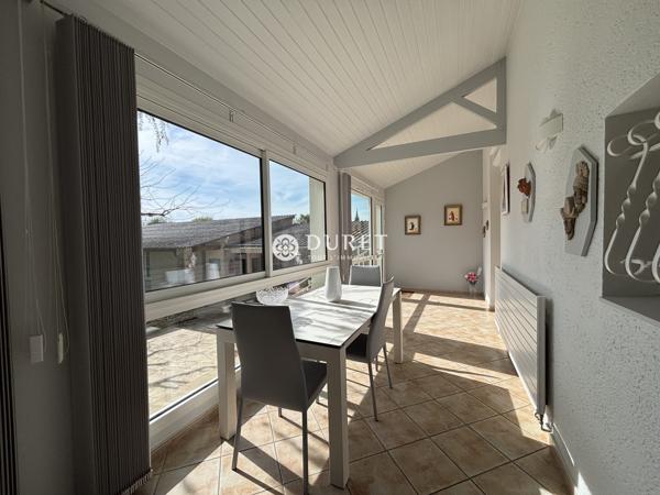 BEAUX VOLUMES POUR CETTE MAISON DES ANNES 30 EN CENTRE VILLE