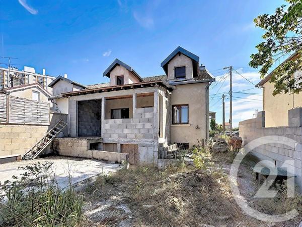Maison à vendre  5 pièces - 101,70 m 2   CHAUMONT  - 52