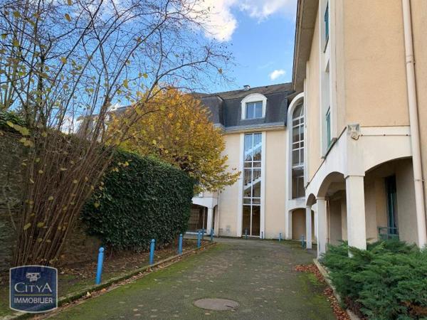 Appartement à louer 1 pièce 21.11m² Laval (53000)