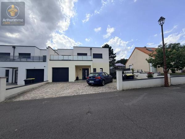 Vente                                                      Maison
                        
                     7 pièces                      158 m2                     à Woippy