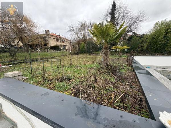 Vente                                                      Maison
                        
                     7 pièces                      158 m2                     à Woippy