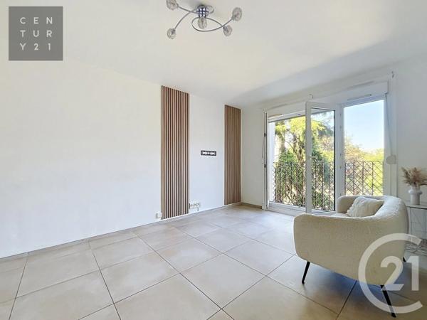 Appartement 2 à vendre  2 pièces - 54,03 m 2   LA CHAPELLE ST LUC  - 10