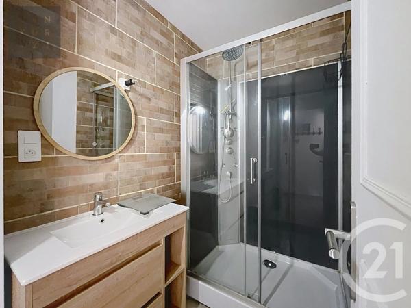 Appartement 2 à vendre  2 pièces - 54,03 m 2   LA CHAPELLE ST LUC  - 10