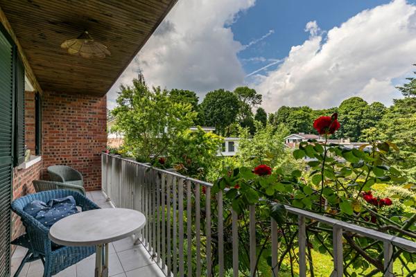 LA CELLE ST CLOUD - QUARTIER DE LA CHATAIGNERAIE - MAISON 186 M² - 6 CHAMBRES - JARDIN - PATIO - BARBECUE - GARAGE 2 VOITURES -