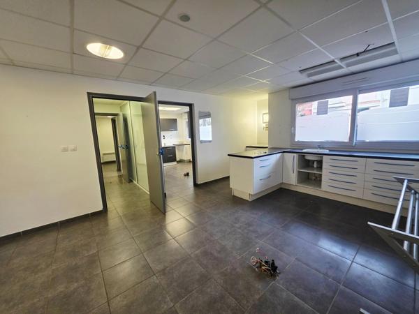 Centre ville, 60 m2 modulables, parking et cave