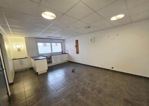 Centre ville, 60 m2 modulables, parking et cave