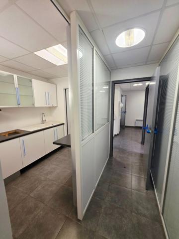 Centre ville, 60 m2 modulables, parking et cave