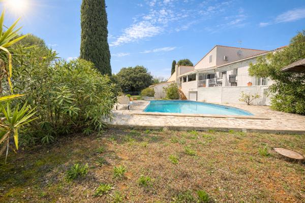 Maison de 183m² sur un terrain de 1611m² , piscine