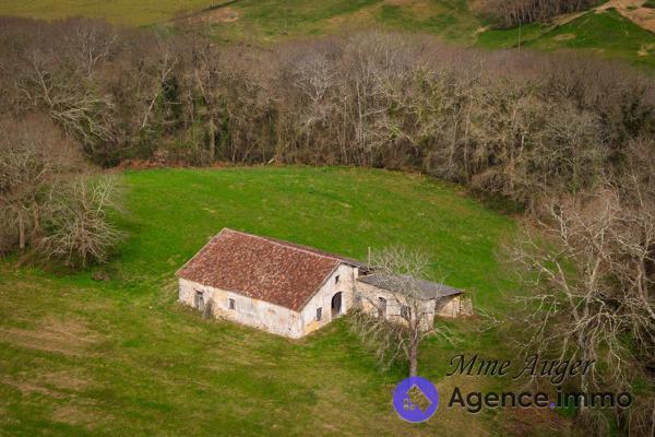 À vendre - Ferme, 6 pièces située à Salies-de-Béarn (64270)