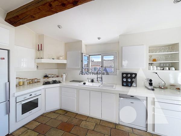 Maison 7 pièces 218 m2