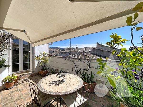 Maison 7 pièces 218 m2